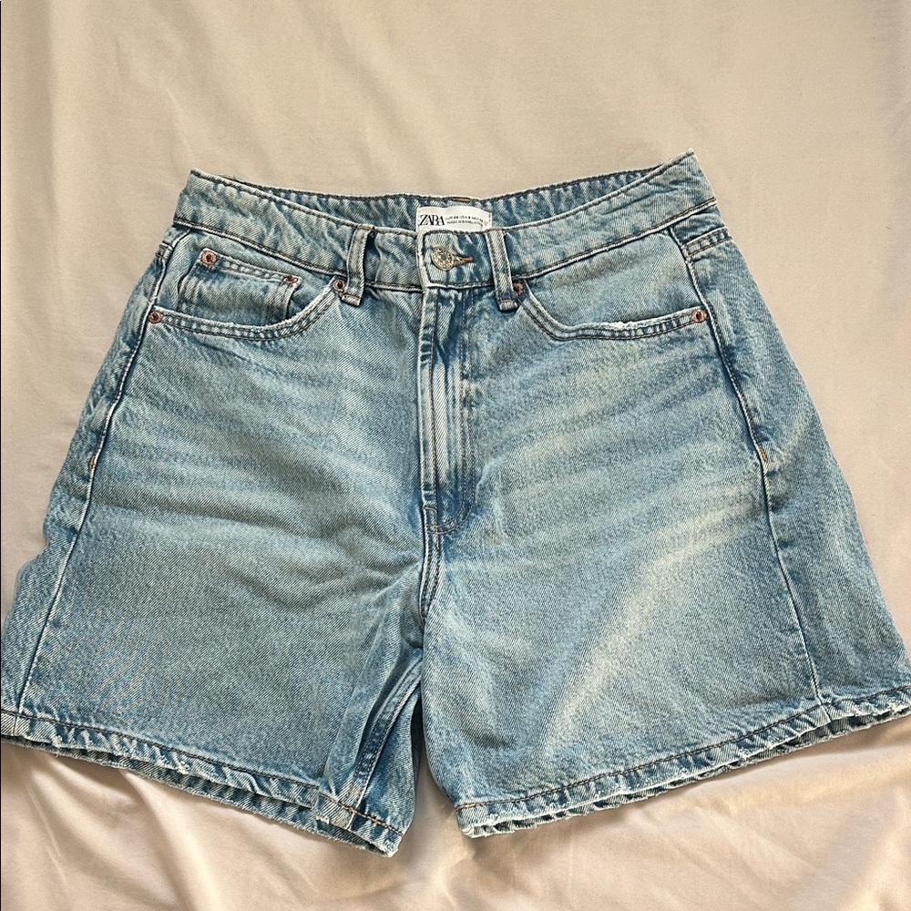 Zara Women's Light Blue Jean Shorts